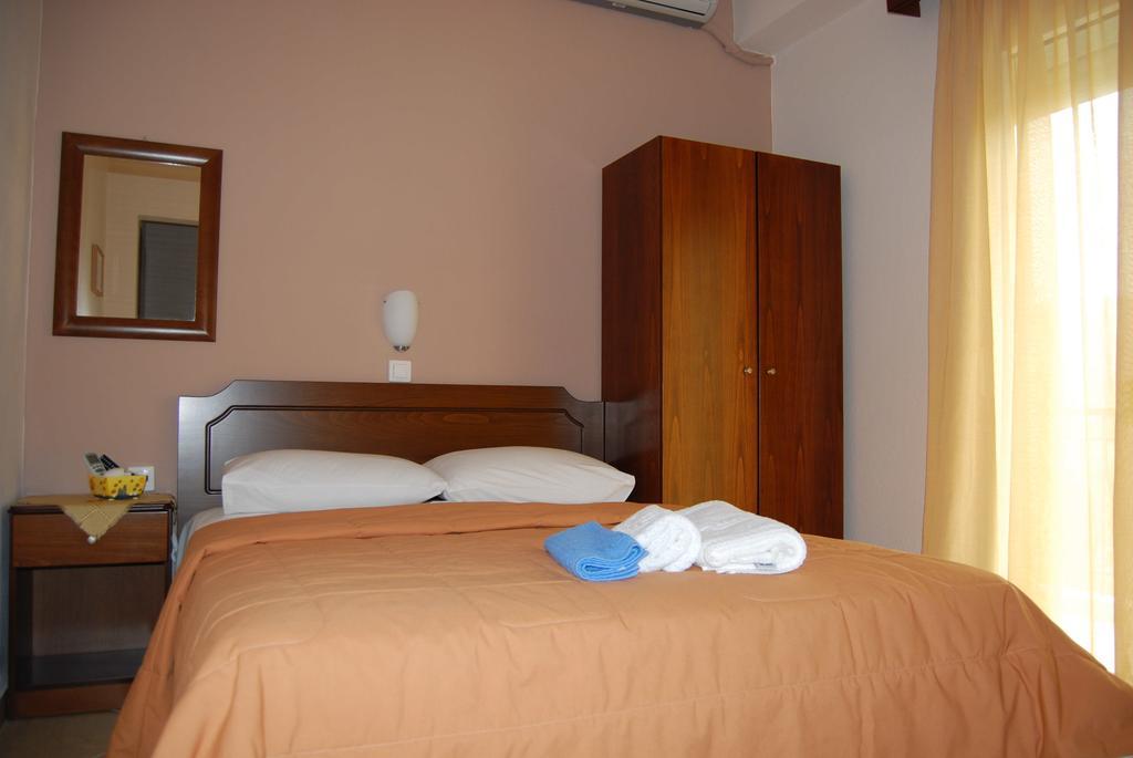 Maritsa'S Rooms Stavros  Rum bild